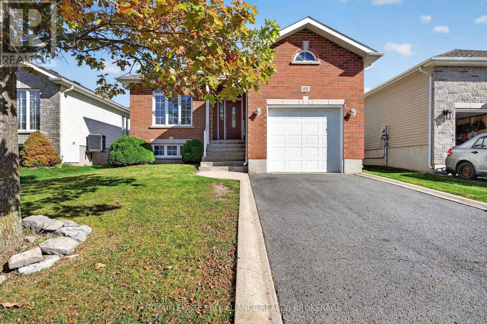 1132 HALIFAX DRIVE Property Photo 1