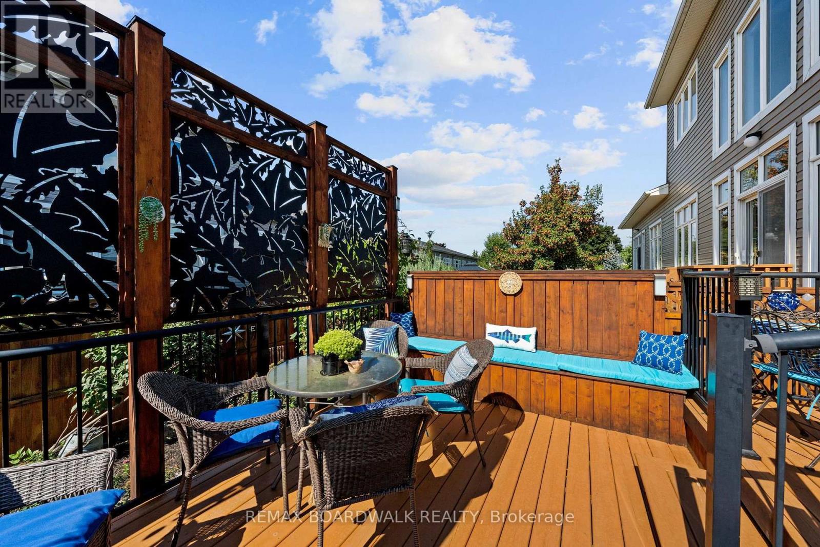 147 Oxford Street W Property Photo 39
