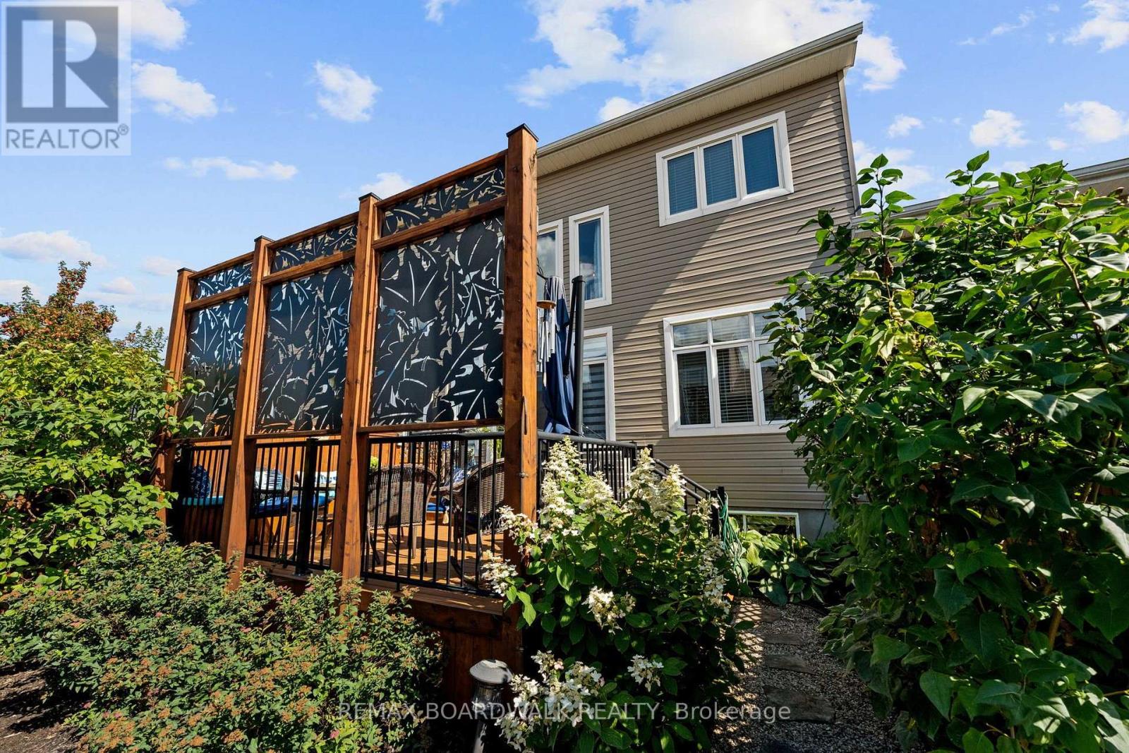 147 Oxford Street W Property Photo 40