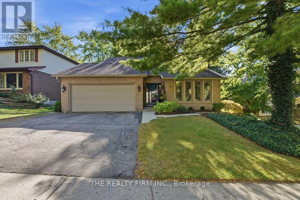 11 Somerset Crescent Property Photo