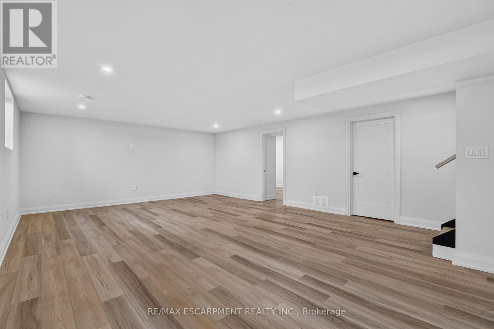 11 Oakley Drive Property Photo 32