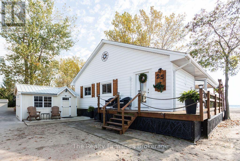 25 Erie Boulevard Property Photo 1