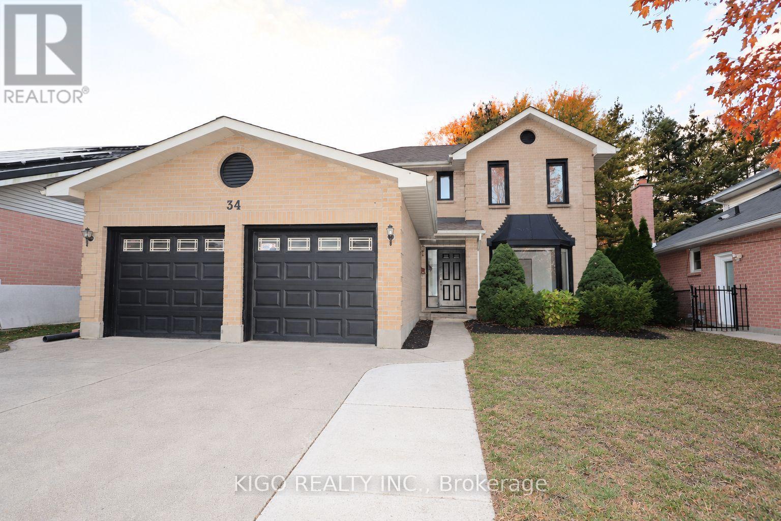 34 DUNCAN CRESCENT