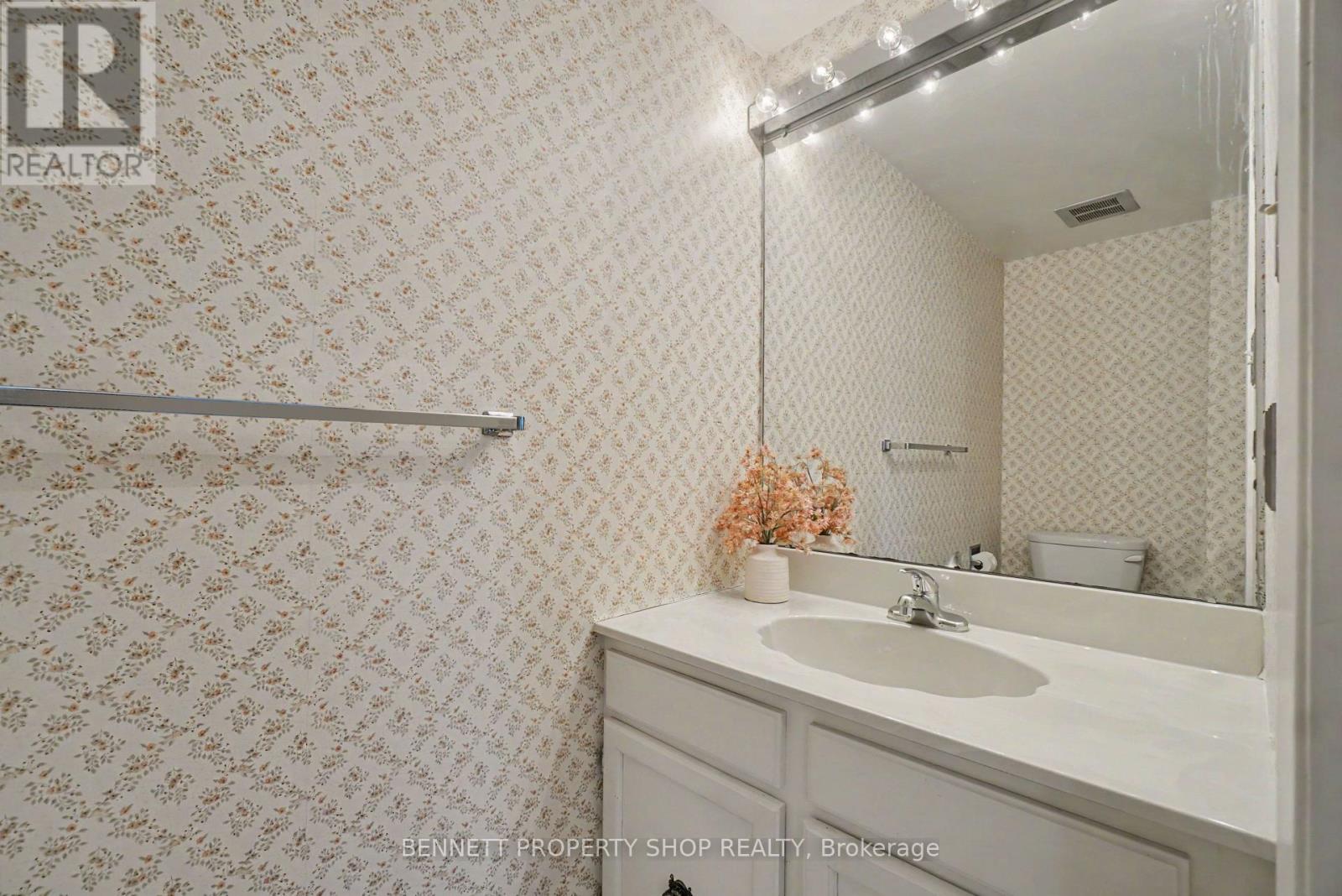 57 Sandhurst Court Property Photo 10