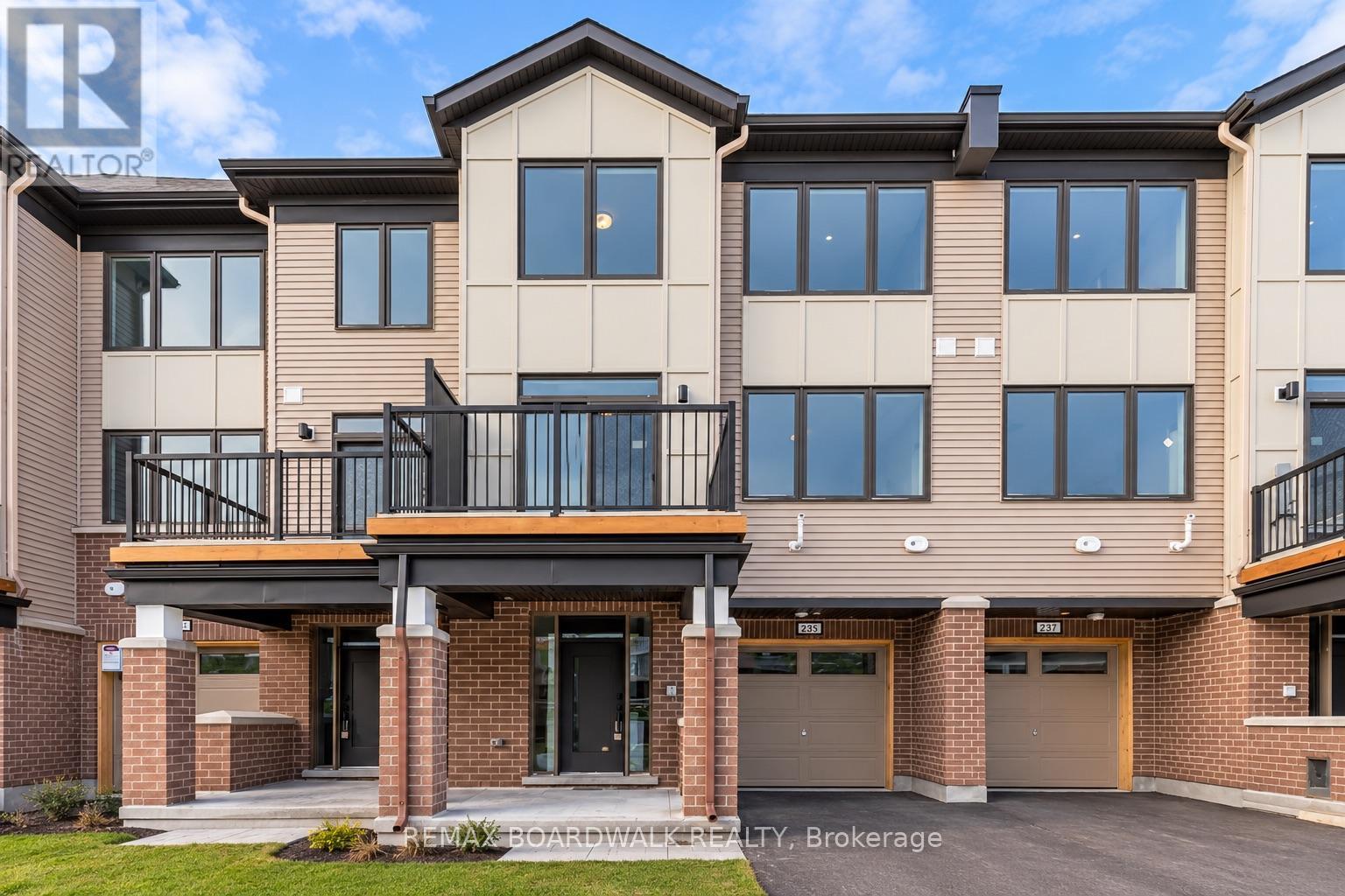 235 ANYOLITE PRIVATE Property Photo 1