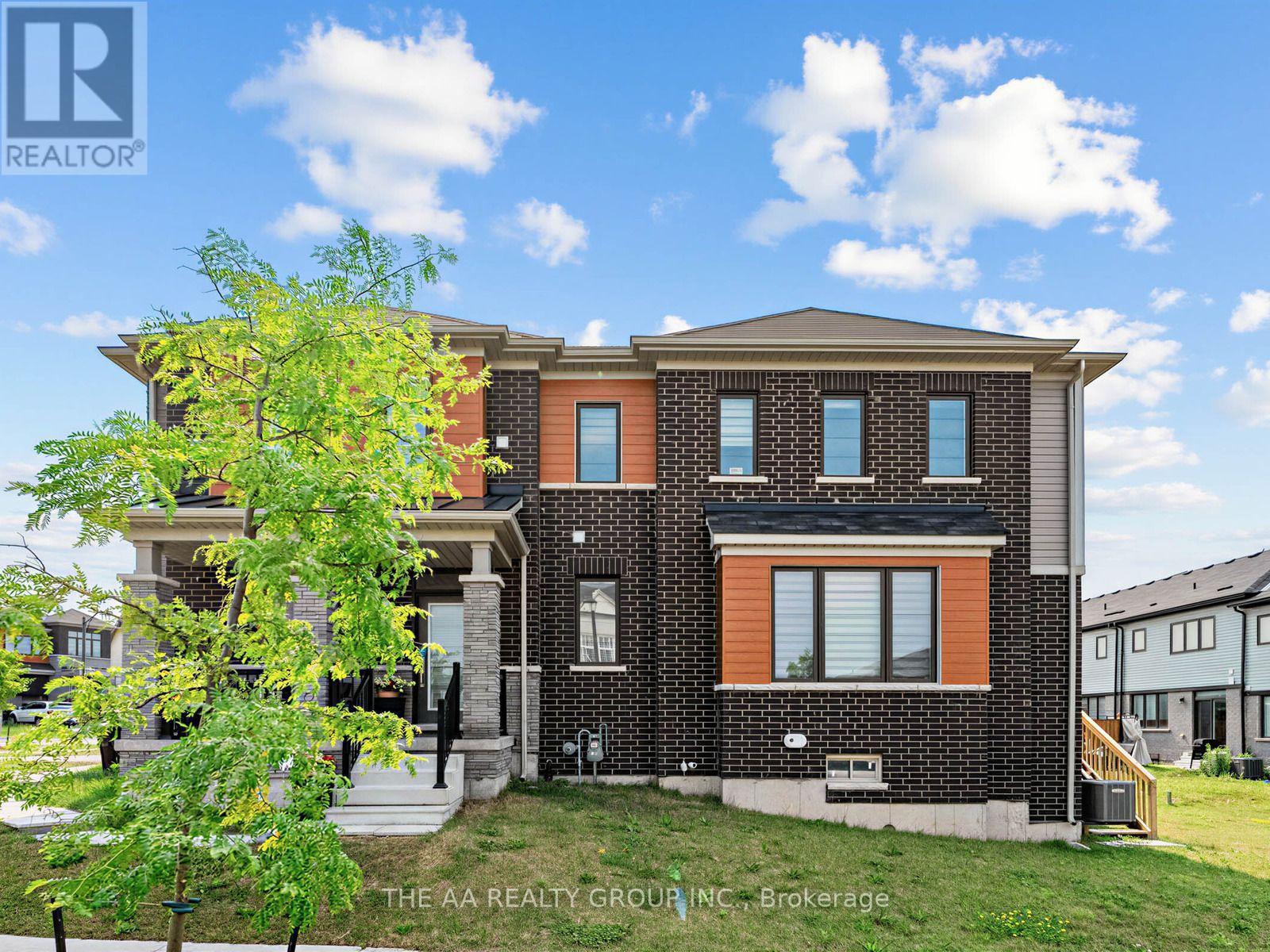 43 Eva Drive W Property Photo