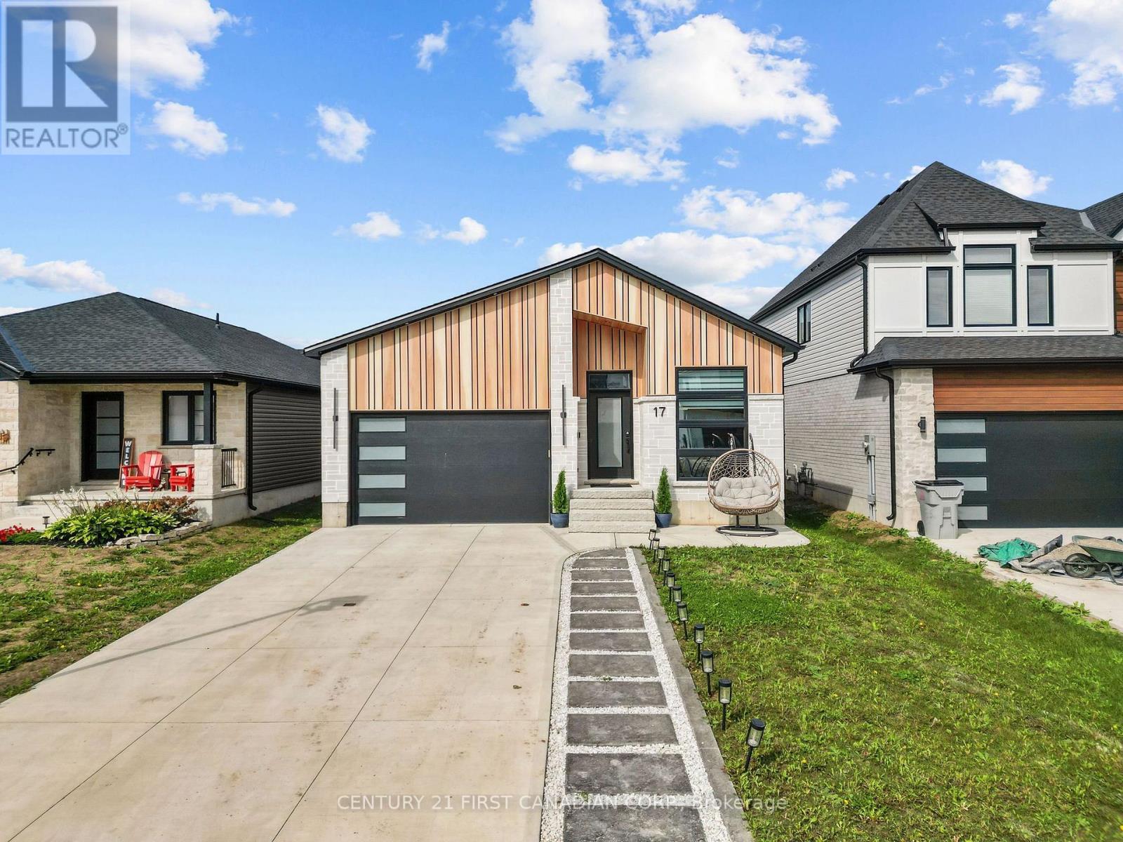 17 SHELDABREN STREET Property Photo 1