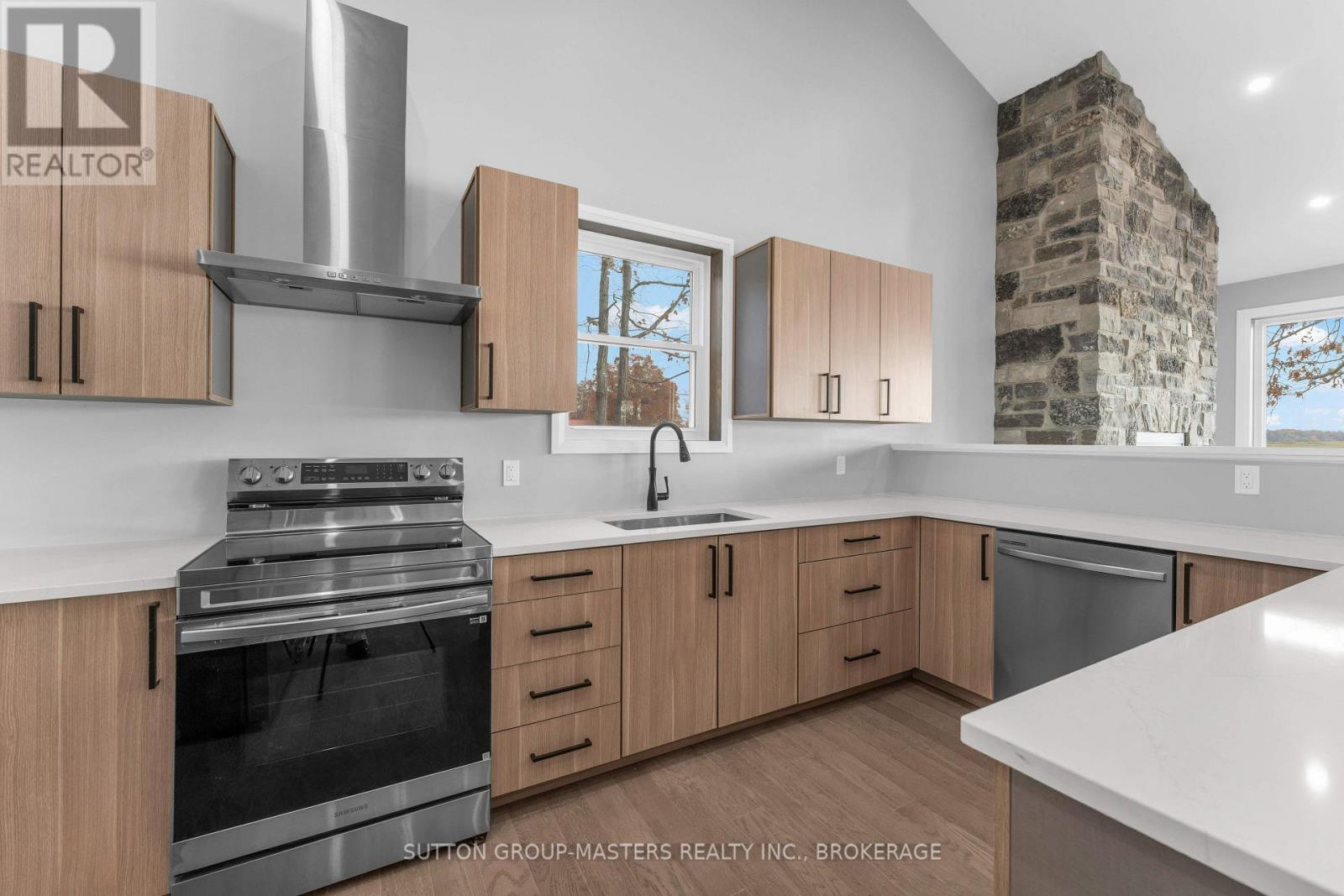 99 Blue Heron Lane Property Photo 7