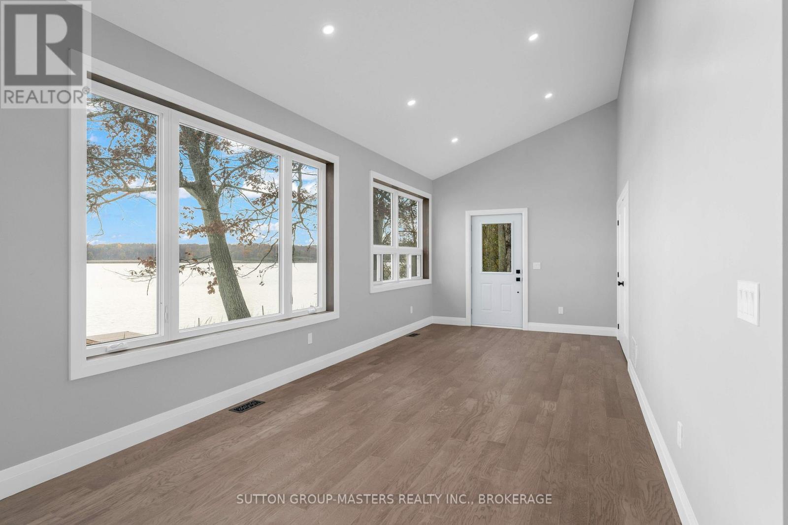 99 Blue Heron Lane Property Photo 15
