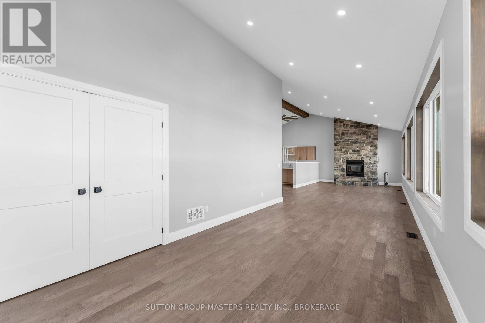 99 Blue Heron Lane Property Photo 17
