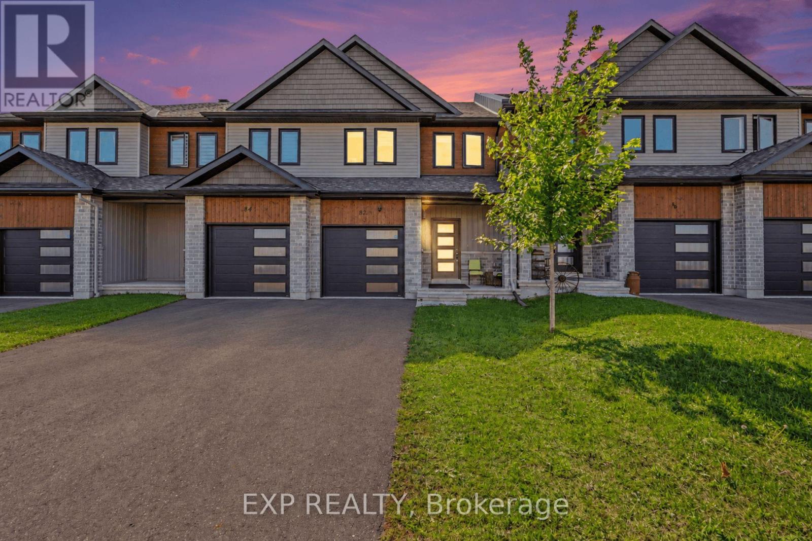 82 MORGAN CLOUTHIER WAY Property Photo 1