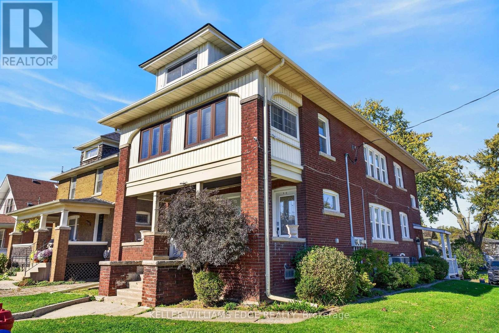 4961 ARMOURY STREET Property Photo 1