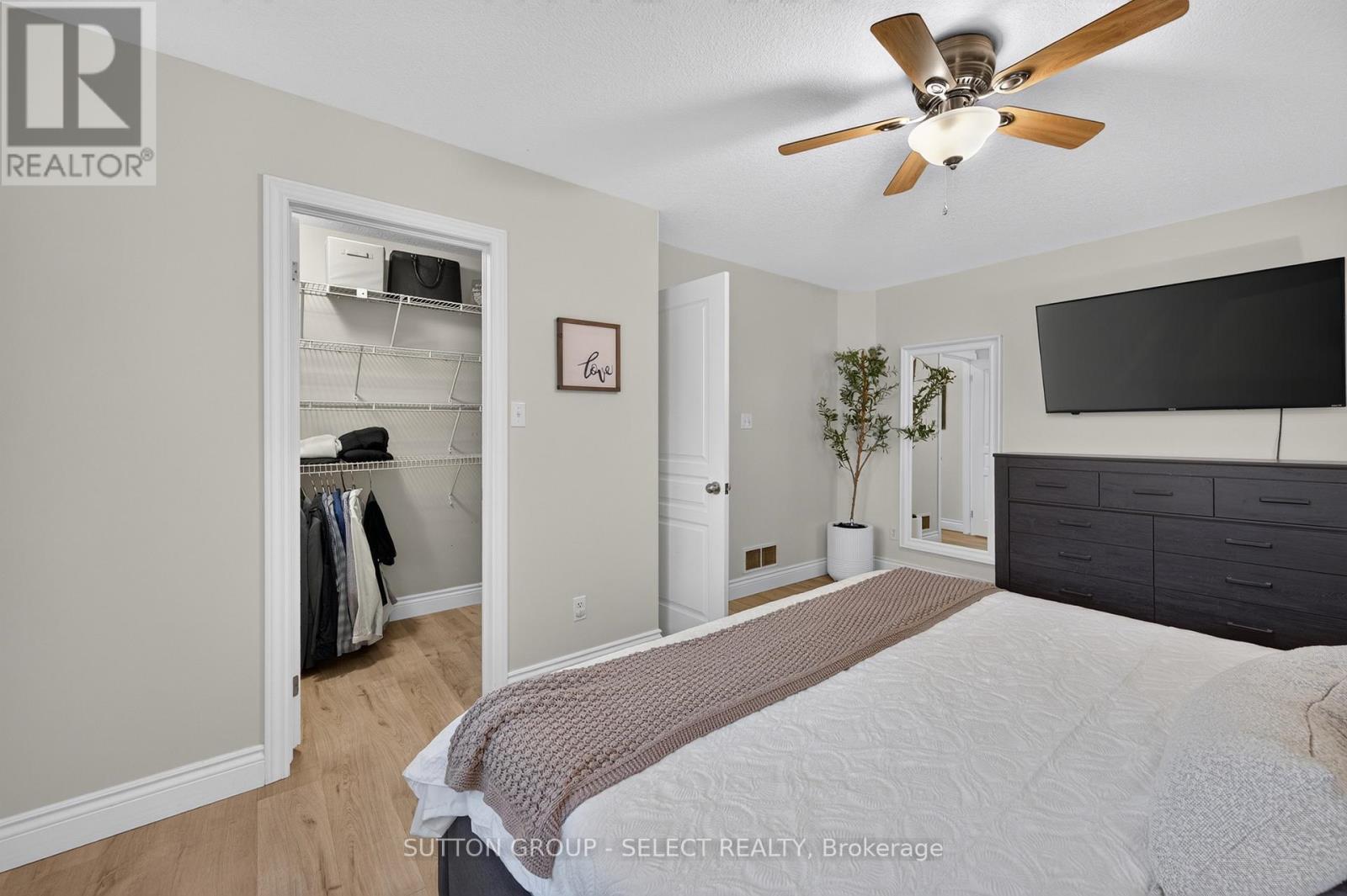1801 Seymour Crescent Property Photo 16