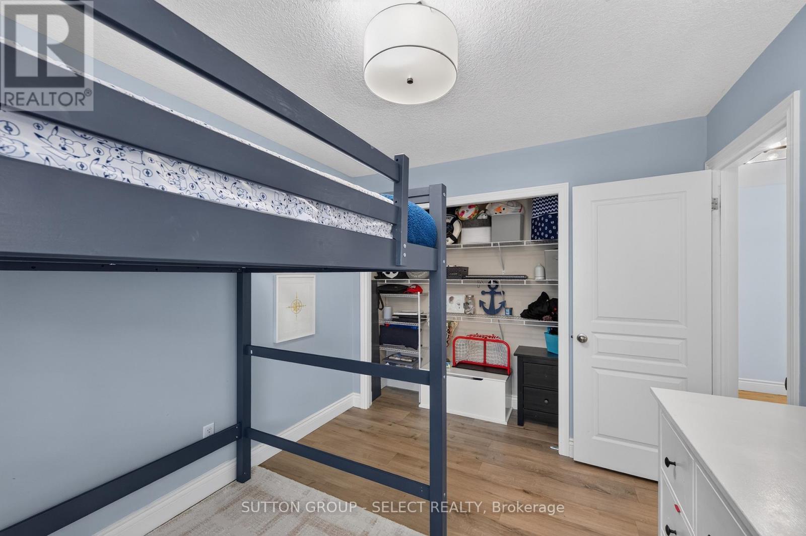 1801 Seymour Crescent Property Photo 22