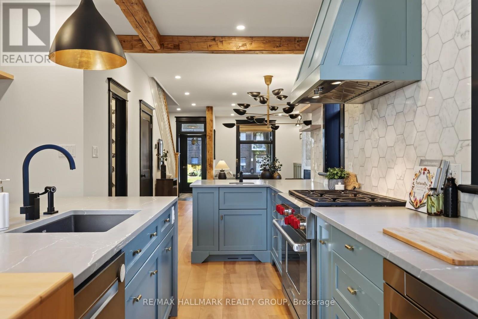 11 Third Avenue Property Photo 23