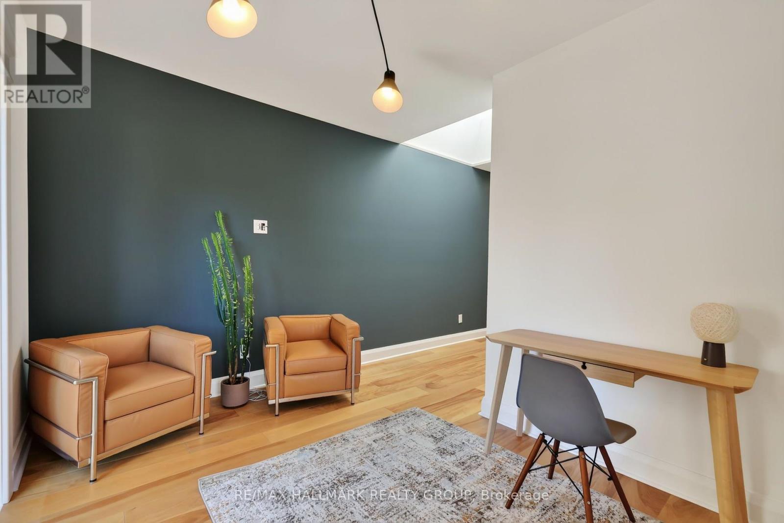 11 Third Avenue Property Photo 28