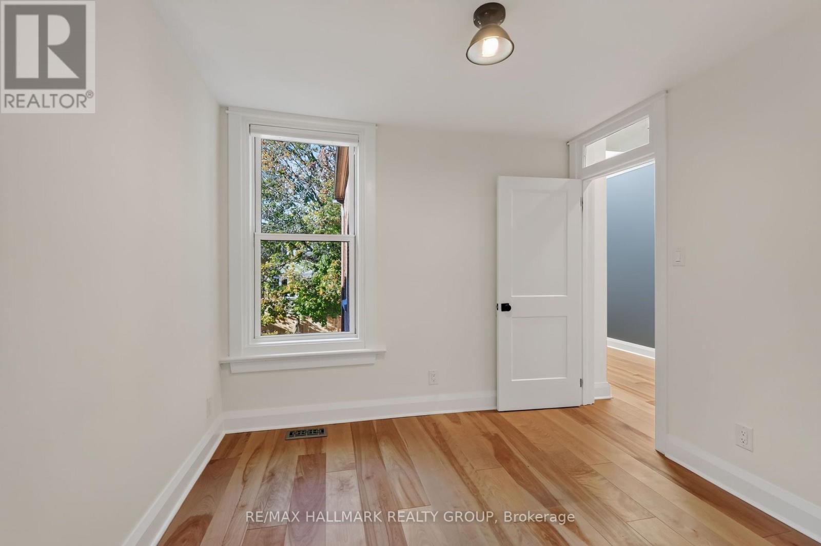 11 Third Avenue Property Photo 32