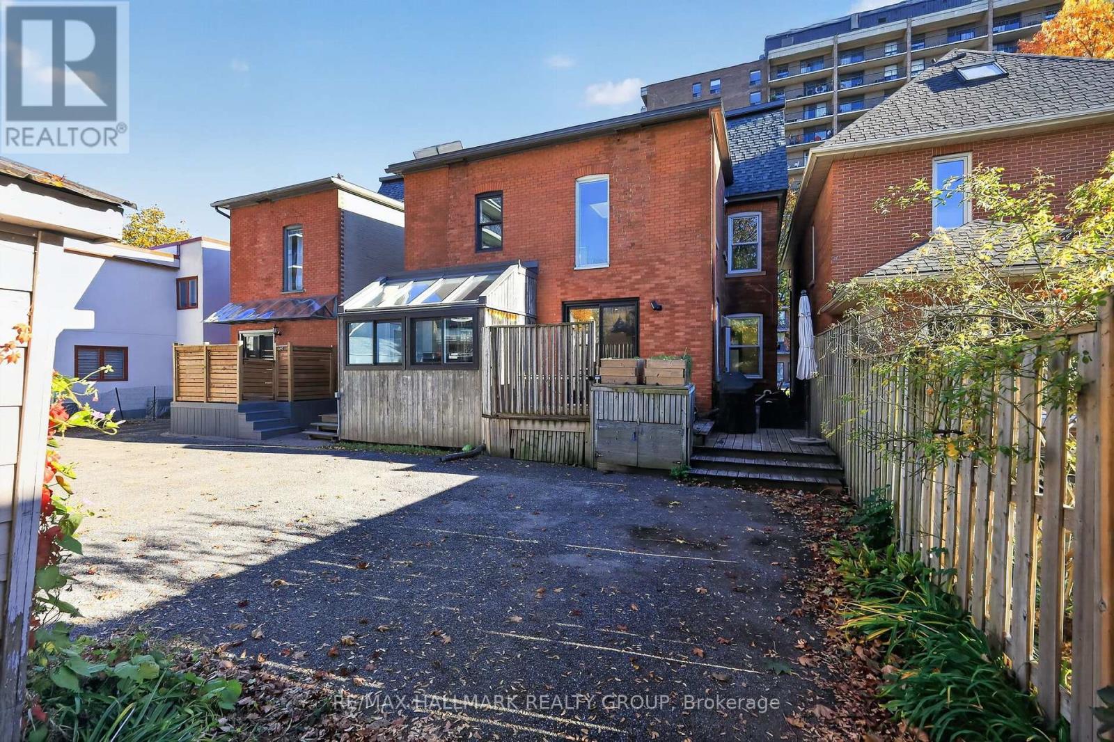 11 Third Avenue Property Photo 49
