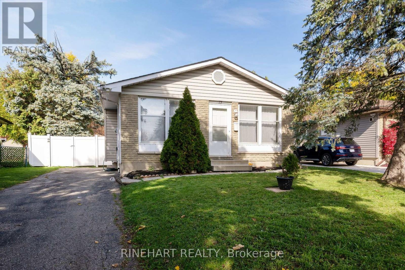 73 FENNELL CRESCENT Property Photo 1