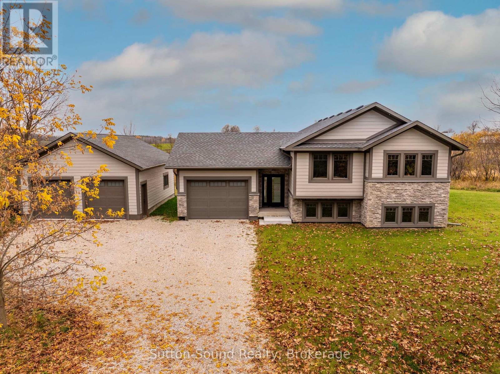 397600 10 Concession Property Photo 1