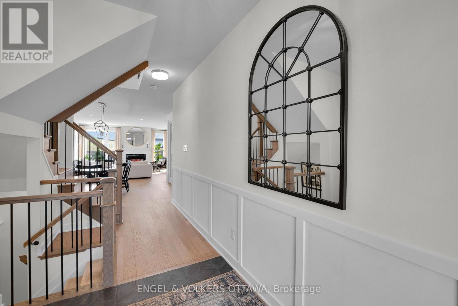 342 Finial Way Property Photo 3