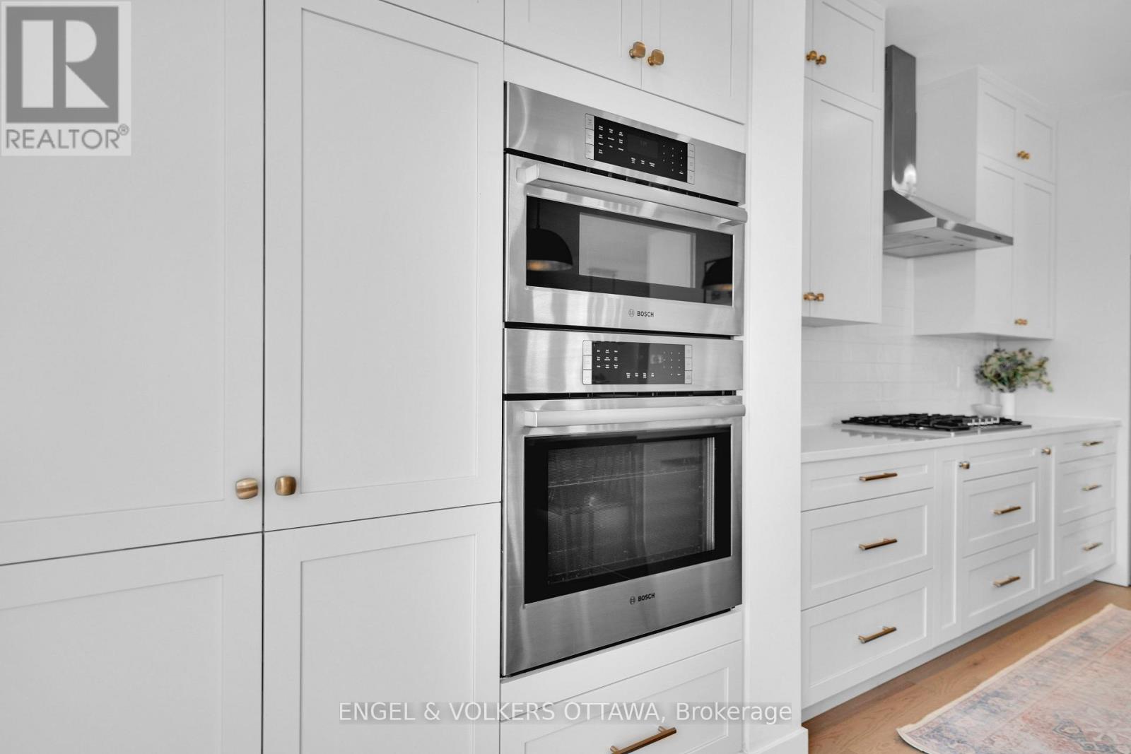 342 Finial Way Property Photo 10