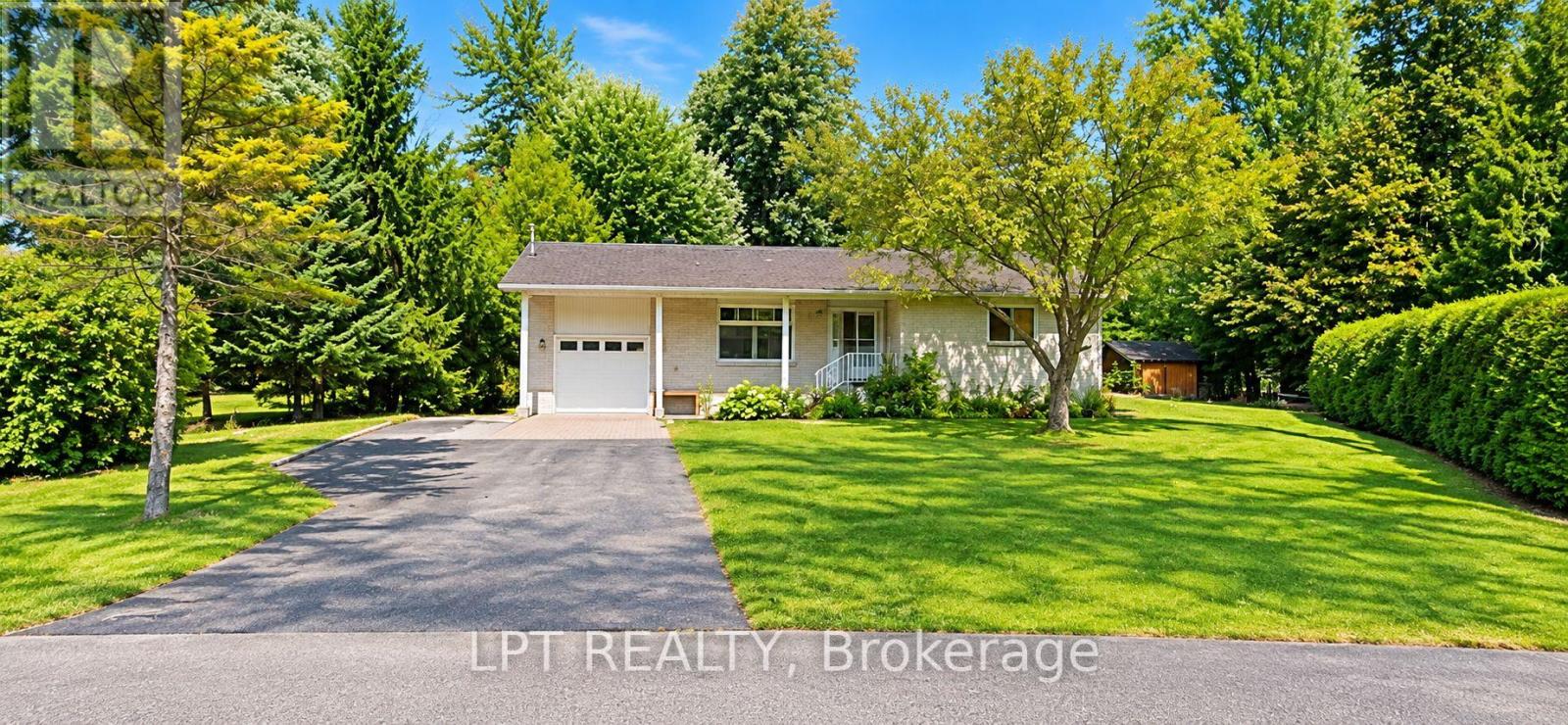 11 ALEXANDER STREET Property Photo 1