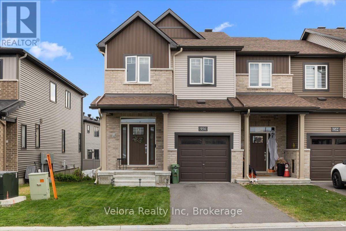 954 ATHENRY COURT Property Photo 1