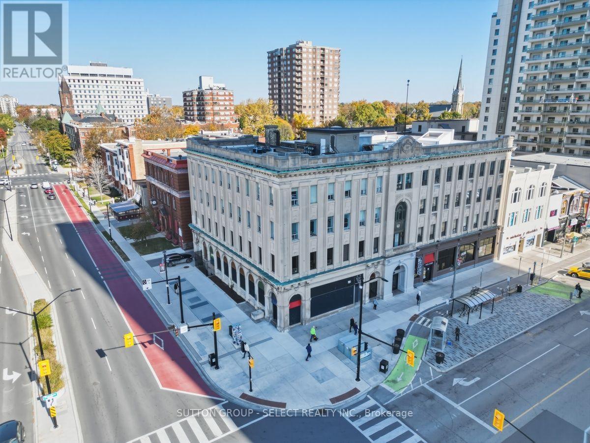 203 - 272 Dundas Street Property Photo 1