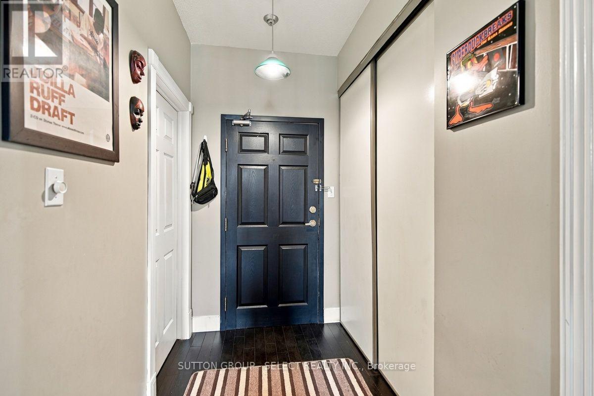 203 - 272 Dundas Street Property Photo 11