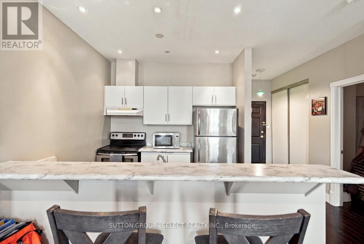 203 - 272 Dundas Street Property Photo 18