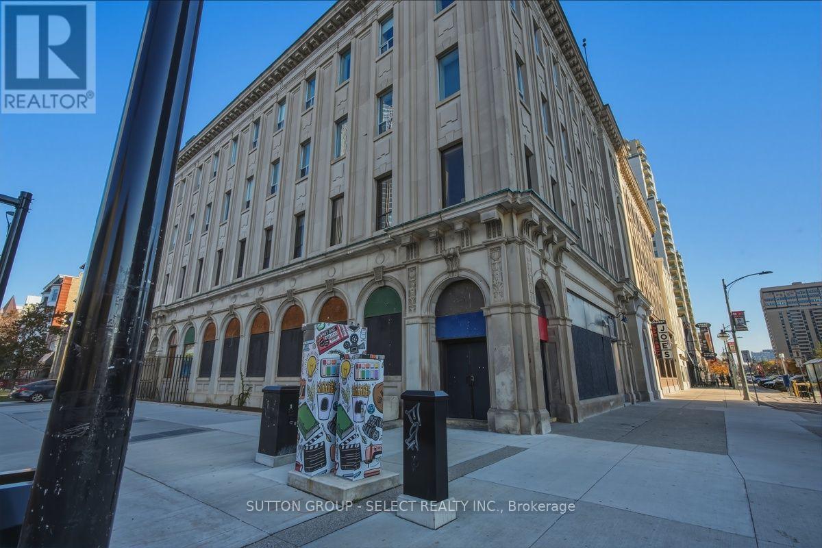 203 - 272 Dundas Street Property Photo 27