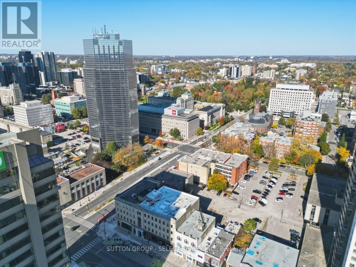 203 - 272 Dundas Street Property Photo 28