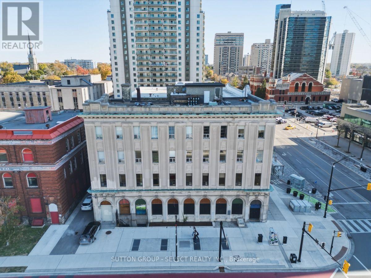 203 - 272 Dundas Street Property Photo 29