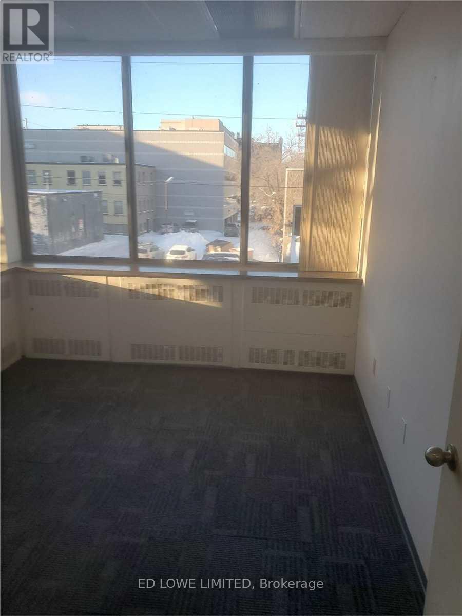 204 - 101 Worthington Street E Property Photo 14