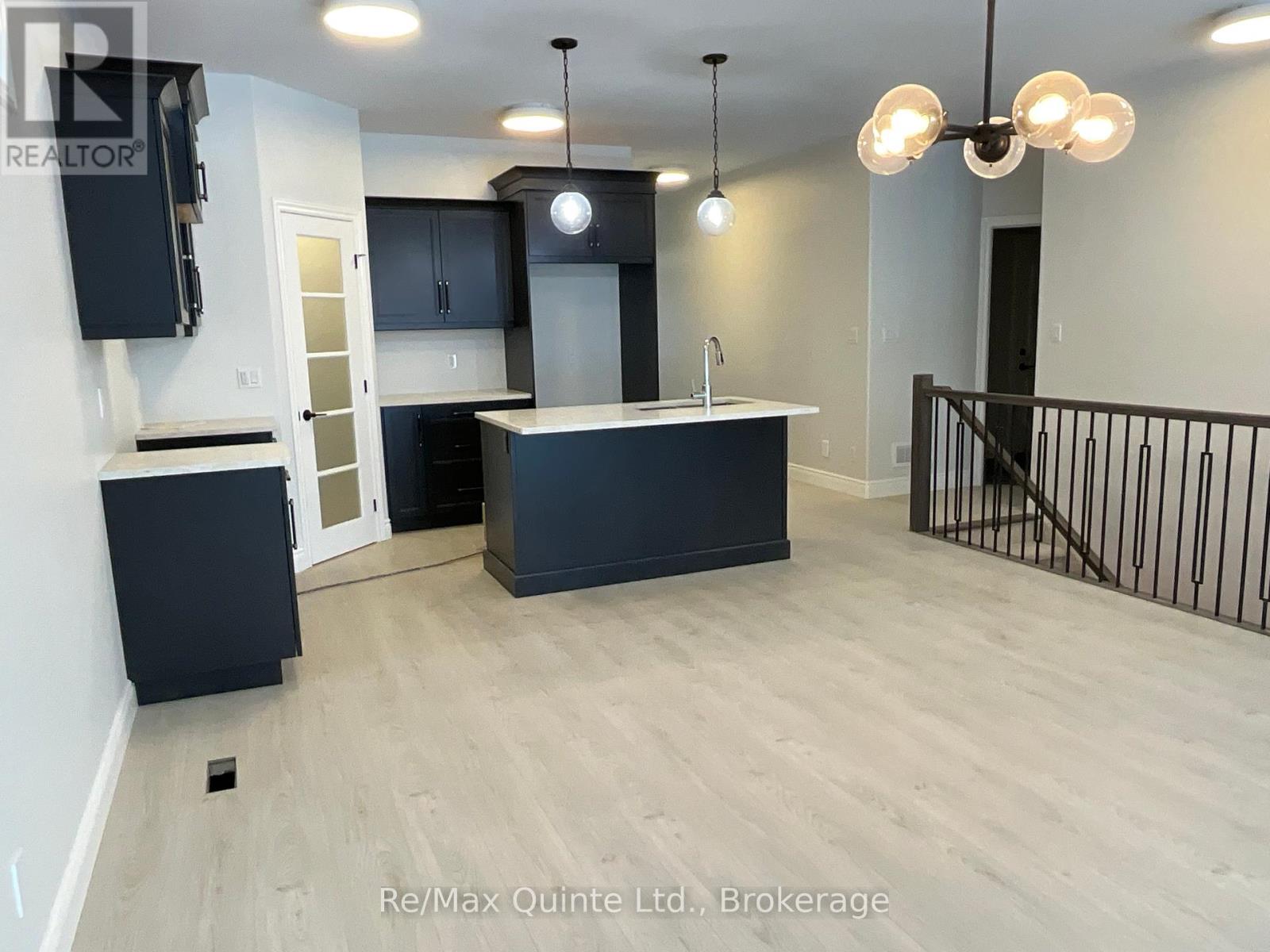 100 Raycroft Drive Property Photo 3