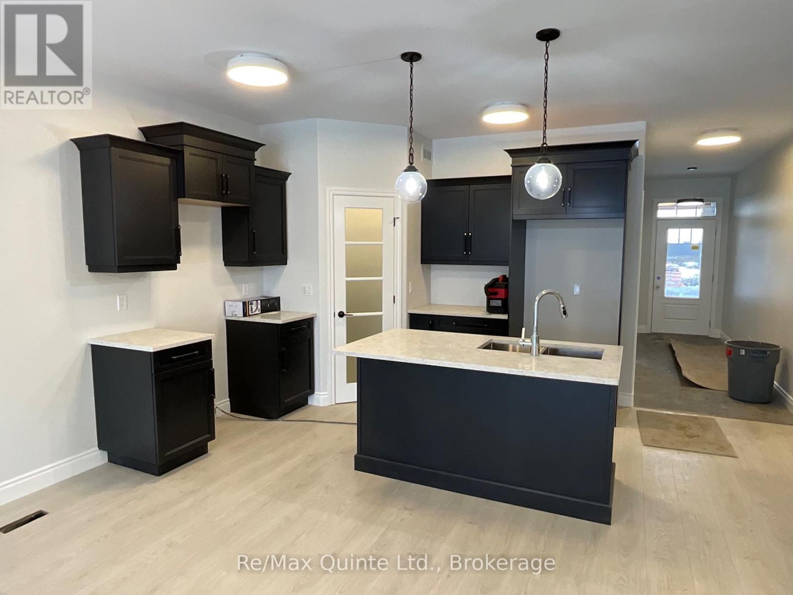 100 Raycroft Drive Property Photo 4