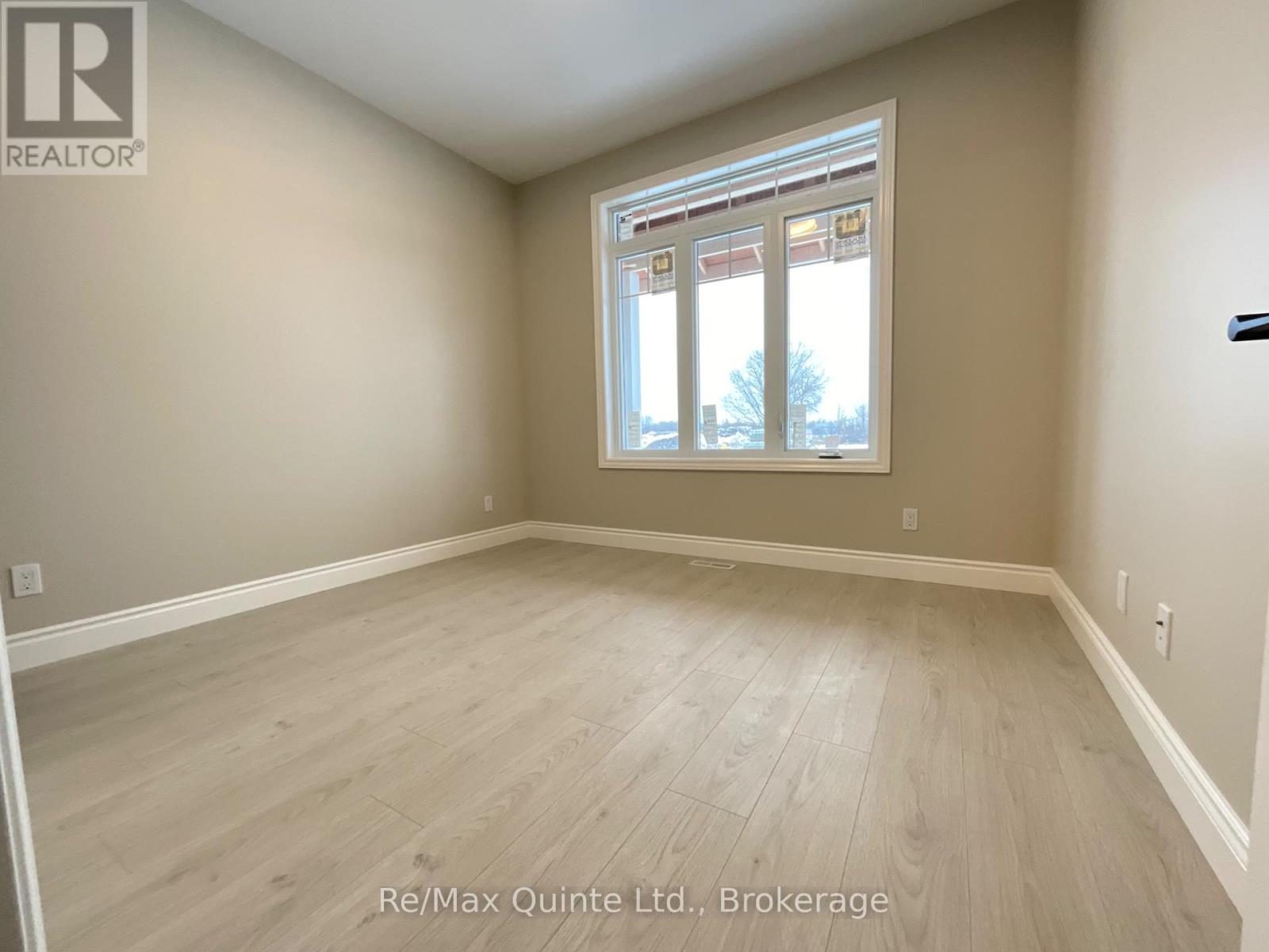 100 Raycroft Drive Property Photo 10