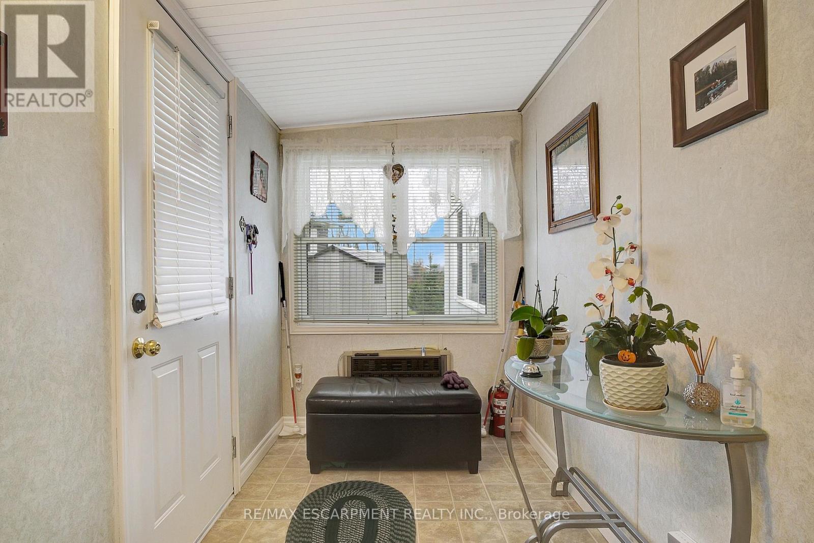 1a - 1429 Sheffield Road Property Photo 3
