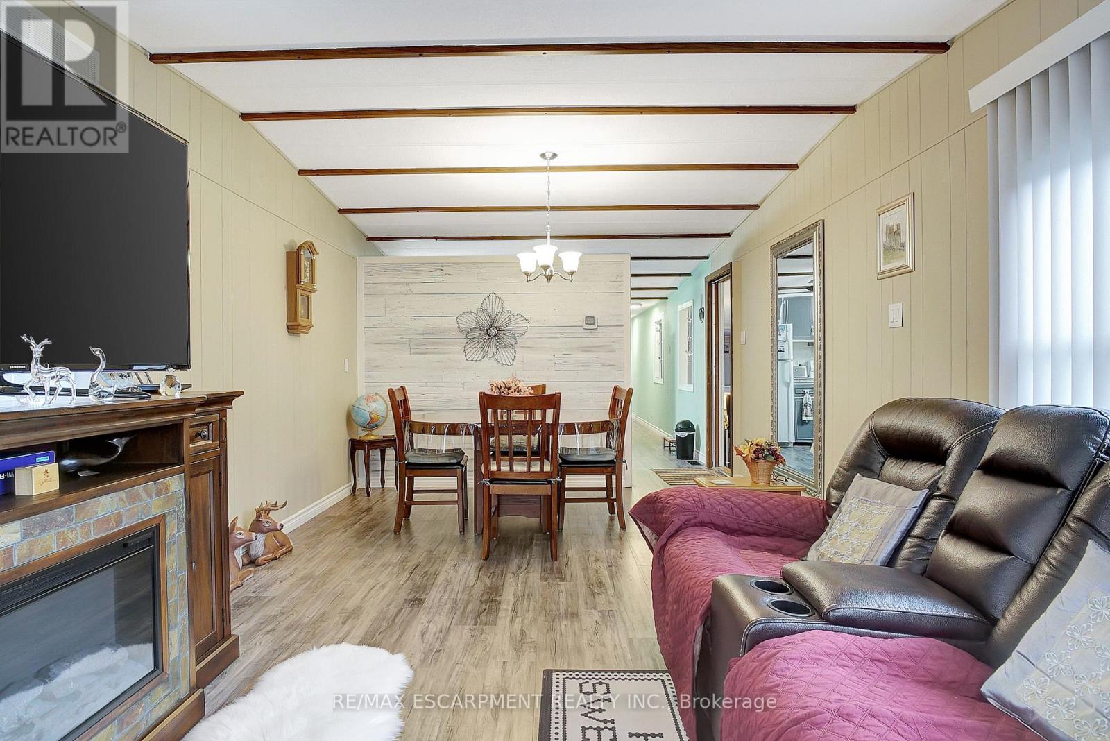 1a - 1429 Sheffield Road Property Photo 5