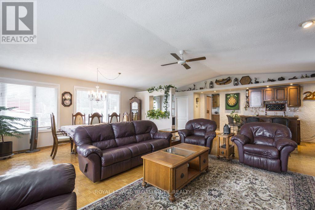 11438 C Loyalist Parkway N Property Photo 14