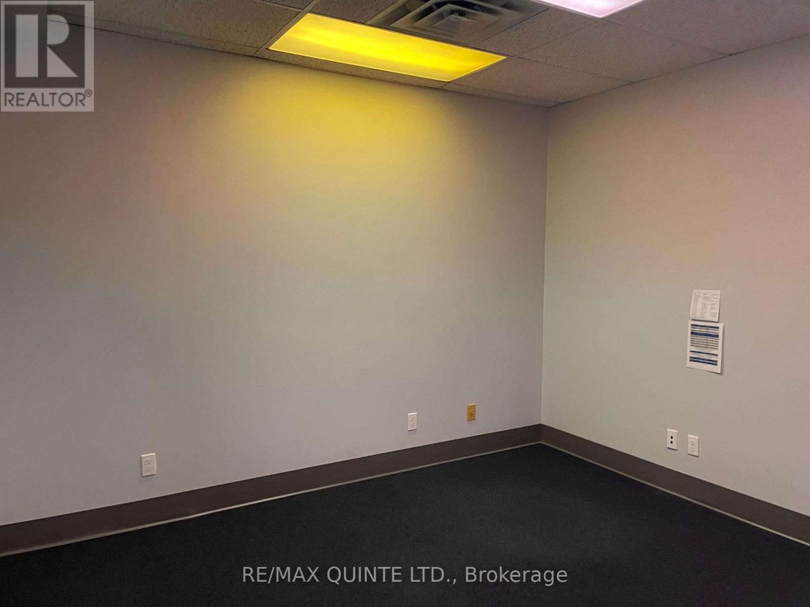 69-71 Dundas Street W Property Photo 15