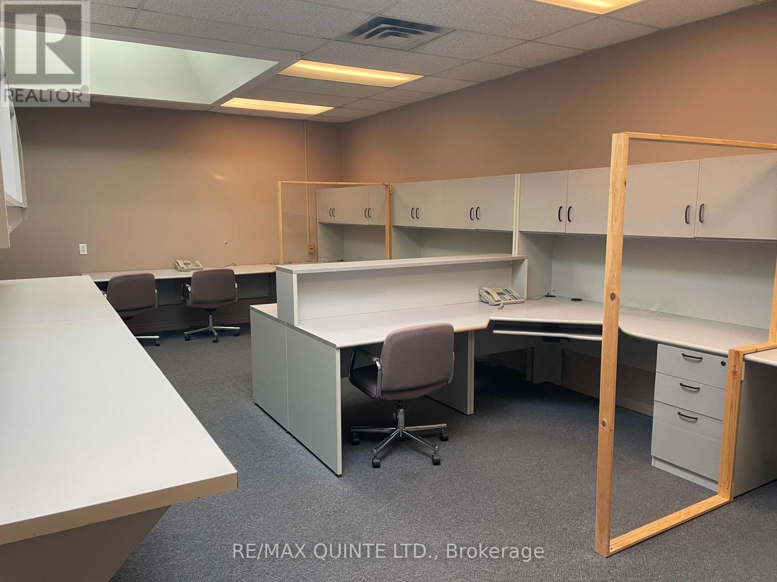 69-71 Dundas Street W Property Photo 22