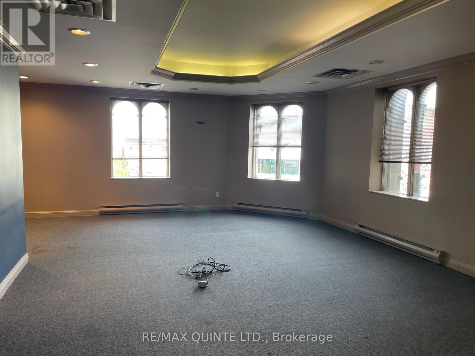 69-71 Dundas Street W Property Photo 29