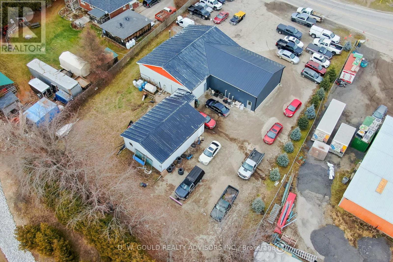 6 Shamrock Road Property Photo 9