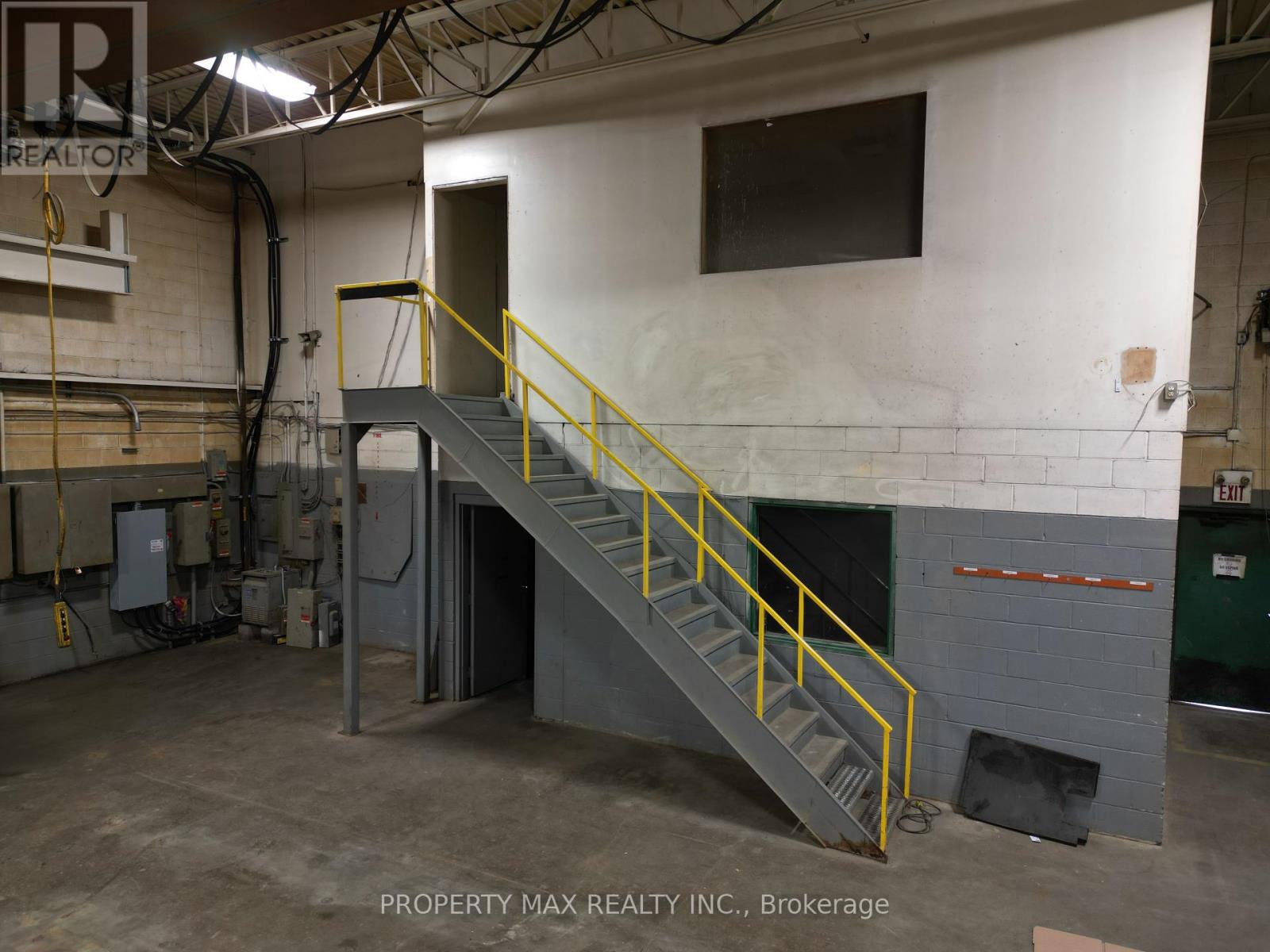 7030-32 Smith Industrial Drive Property Photo 7