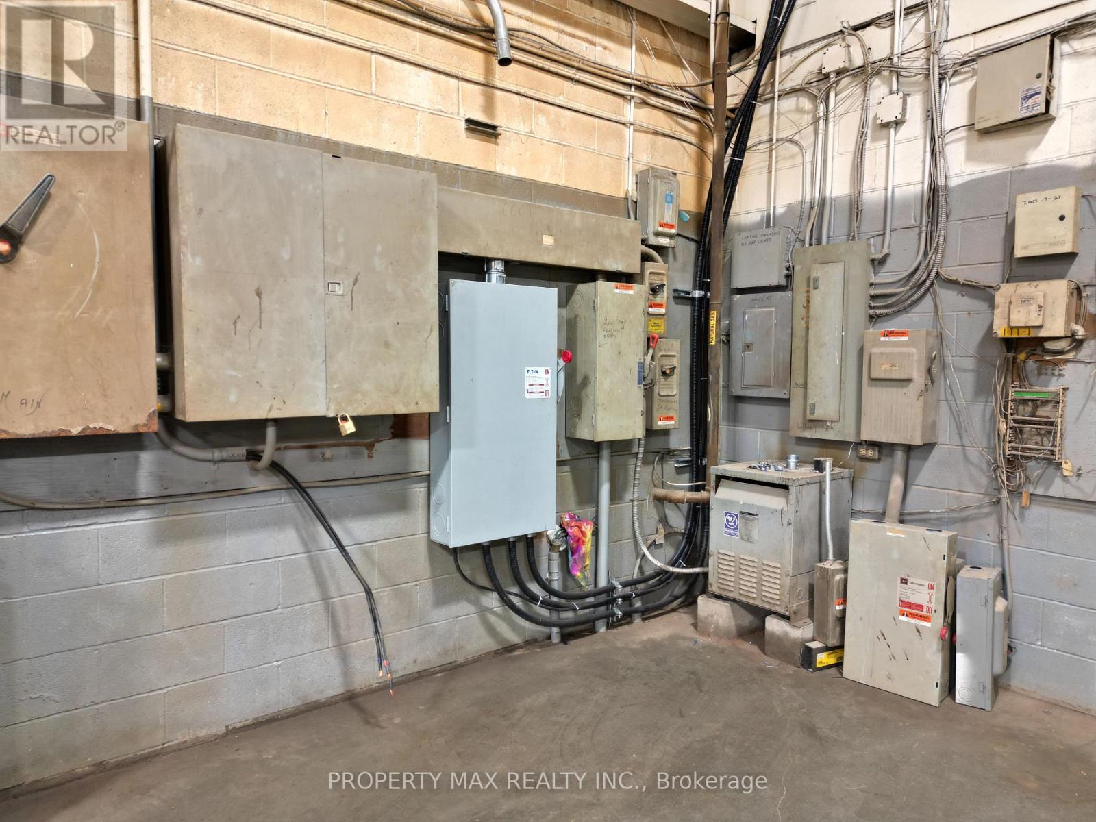 7030-32 Smith Industrial Drive Property Photo 8