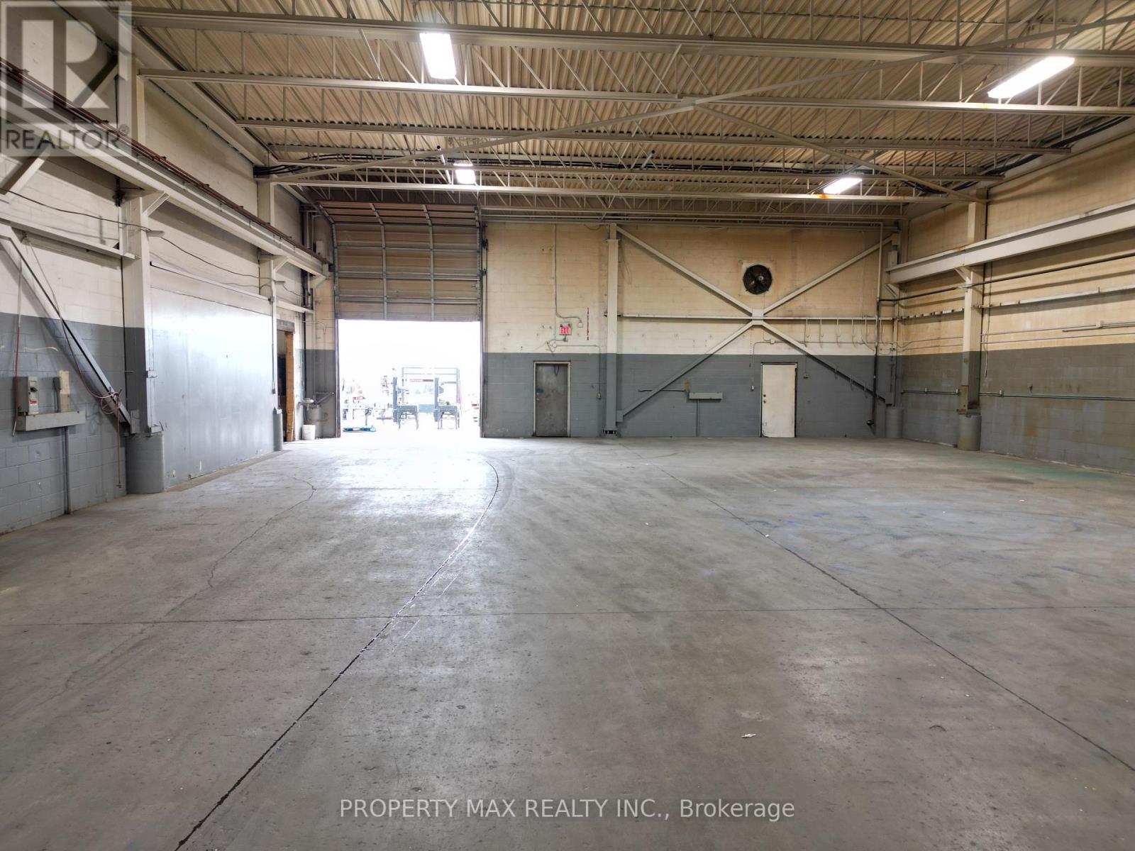 7030-32 Smith Industrial Drive Property Photo 13