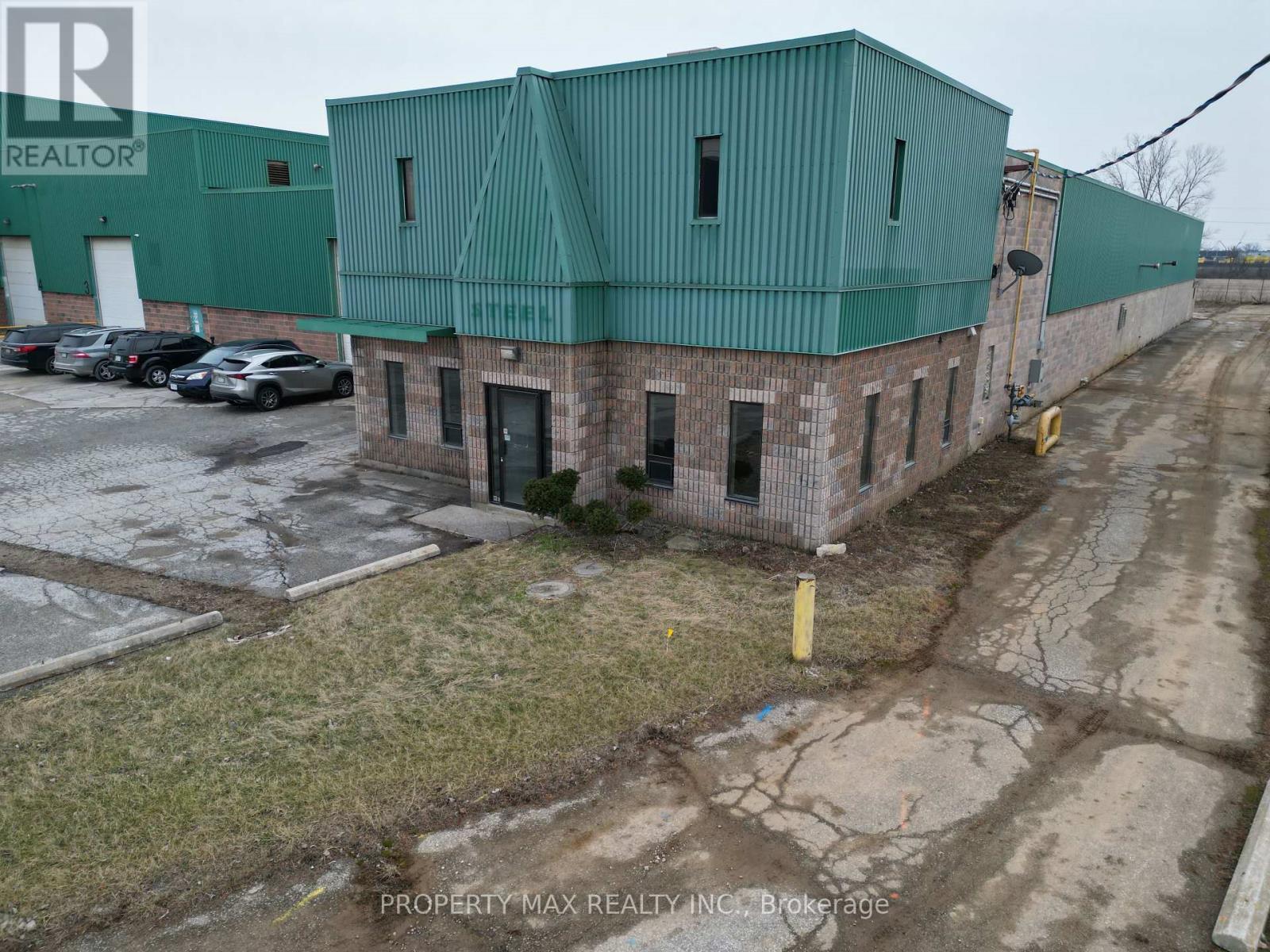 7030-32 Smith Industrial Drive Property Photo 21
