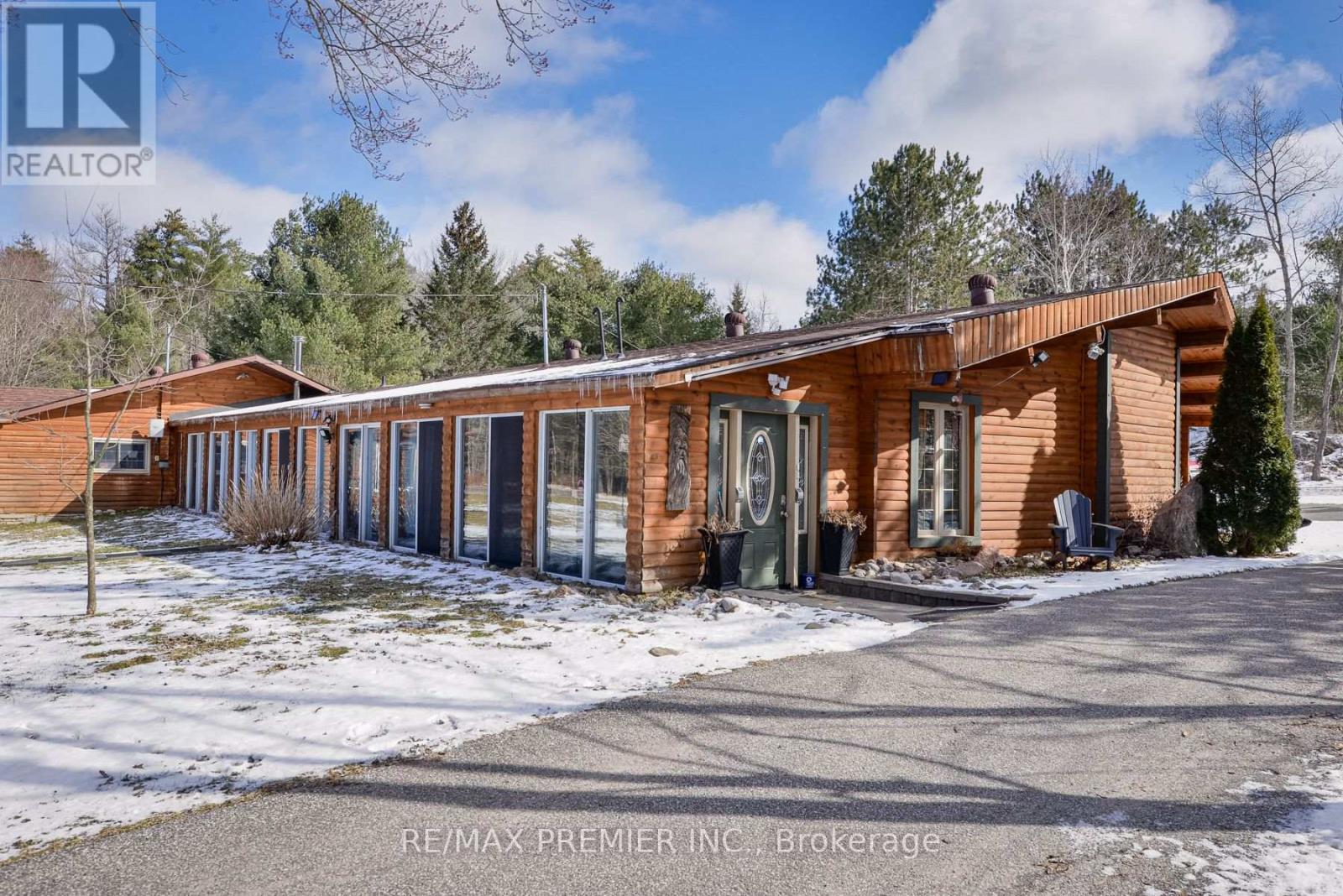 1515 11 Highway S Property Photo 3